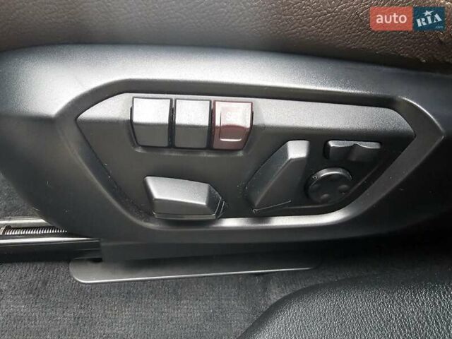 Білий БМВ Х3, об'ємом двигуна 2 л та пробігом 151 тис. км за 19999 $, фото 22 на Automoto.ua