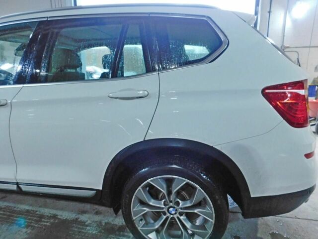 Белый БМВ Х3, объемом двигателя 2 л и пробегом 121 тыс. км за 23100 $, фото 14 на Automoto.ua