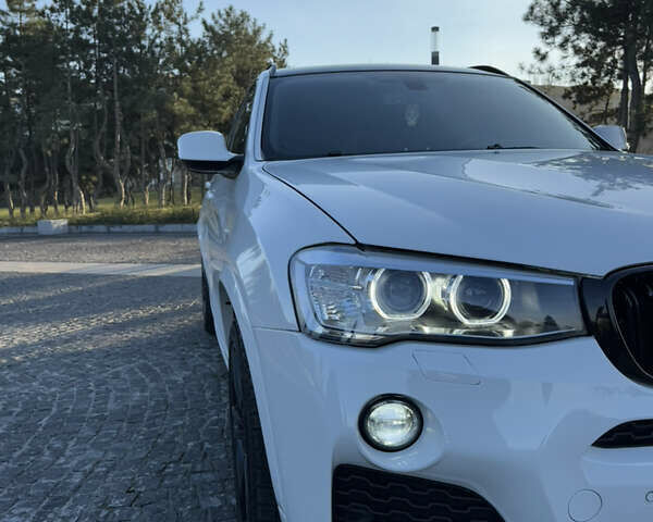 Белый БМВ Х3, объемом двигателя 3 л и пробегом 135 тыс. км за 18999 $, фото 8 на Automoto.ua