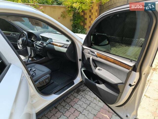 Белый БМВ Х3, объемом двигателя 2 л и пробегом 253 тыс. км за 15500 $, фото 4 на Automoto.ua