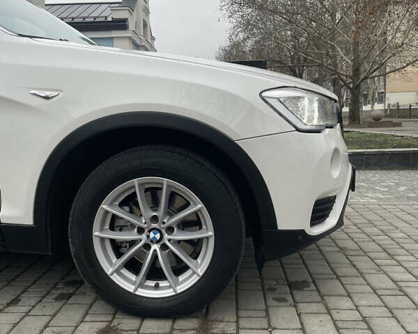 Білий БМВ Х3, об'ємом двигуна 2 л та пробігом 274 тис. км за 18500 $, фото 16 на Automoto.ua