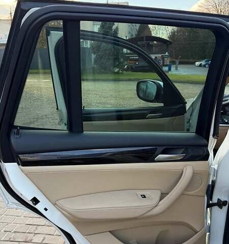 Белый БМВ Х3, объемом двигателя 2 л и пробегом 96 тыс. км за 13300 $, фото 20 на Automoto.ua