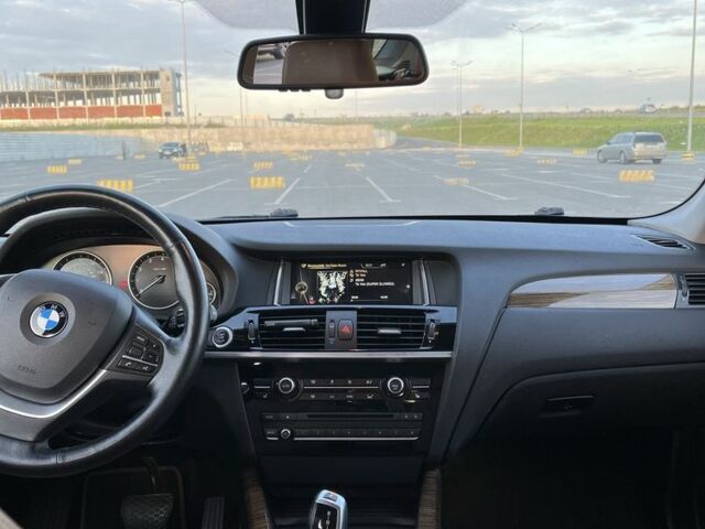 Белый БМВ Х3, объемом двигателя 2 л и пробегом 251 тыс. км за 12900 $, фото 6 на Automoto.ua