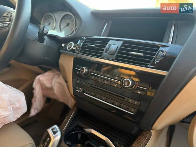 Білий БМВ Х3, об'ємом двигуна 2 л та пробігом 172 тис. км за 12400 $, фото 13 на Automoto.ua