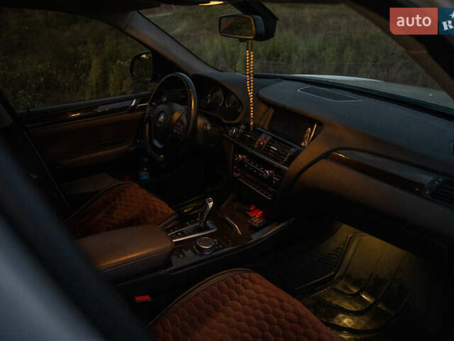 Белый БМВ Х3, объемом двигателя 2.99 л и пробегом 140 тыс. км за 25000 $, фото 8 на Automoto.ua