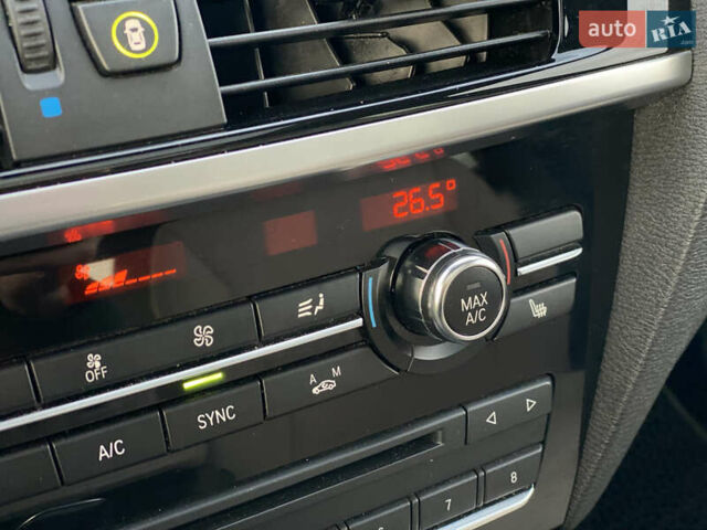 Белый БМВ Х3, объемом двигателя 3 л и пробегом 188 тыс. км за 15400 $, фото 38 на Automoto.ua