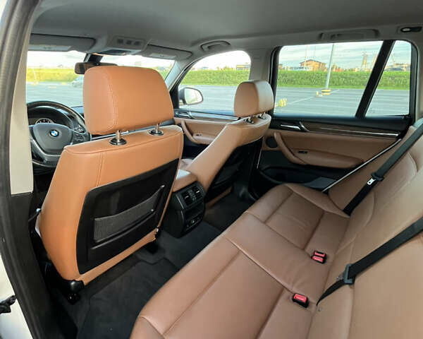 Білий БМВ Х3, об'ємом двигуна 2 л та пробігом 251 тис. км за 13700 $, фото 10 на Automoto.ua