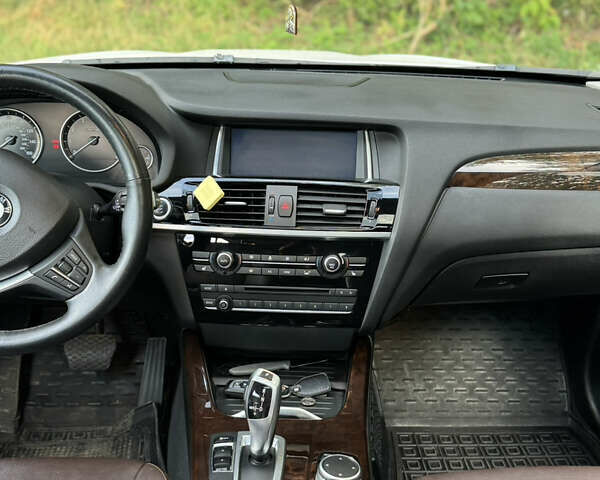 Белый БМВ Х3, объемом двигателя 2.98 л и пробегом 98 тыс. км за 19800 $, фото 6 на Automoto.ua