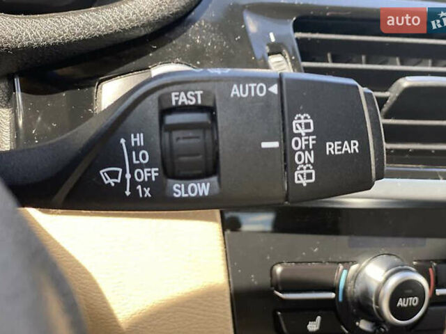 Білий БМВ Х3, об'ємом двигуна 2 л та пробігом 159 тис. км за 19200 $, фото 30 на Automoto.ua