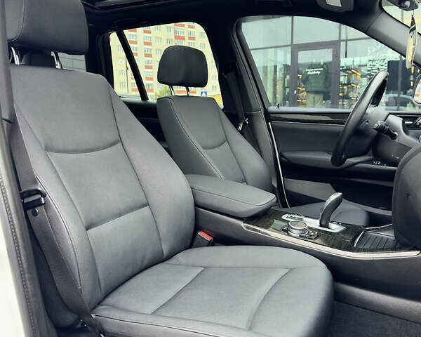 Белый БМВ Х3, объемом двигателя 2 л и пробегом 199 тыс. км за 15199 $, фото 25 на Automoto.ua