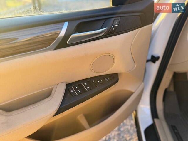 Білий БМВ Х3, об'ємом двигуна 2 л та пробігом 172 тис. км за 12400 $, фото 6 на Automoto.ua