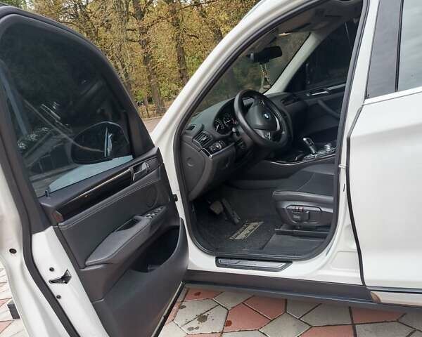 Белый БМВ Х3, объемом двигателя 2 л и пробегом 170 тыс. км за 20500 $, фото 2 на Automoto.ua