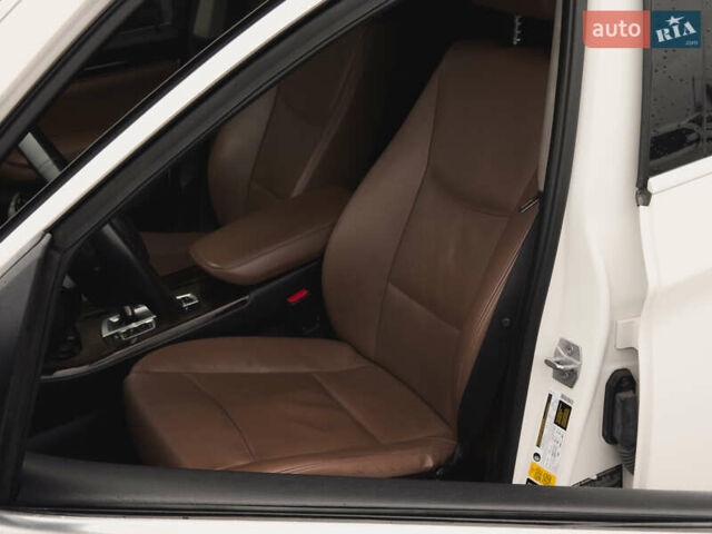 Белый БМВ Х3, объемом двигателя 2 л и пробегом 277 тыс. км за 18000 $, фото 14 на Automoto.ua