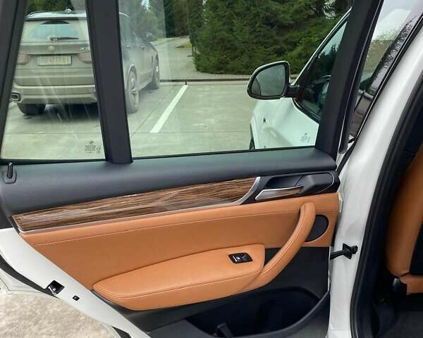 Білий БМВ Х3, об'ємом двигуна 2 л та пробігом 165 тис. км за 24800 $, фото 8 на Automoto.ua