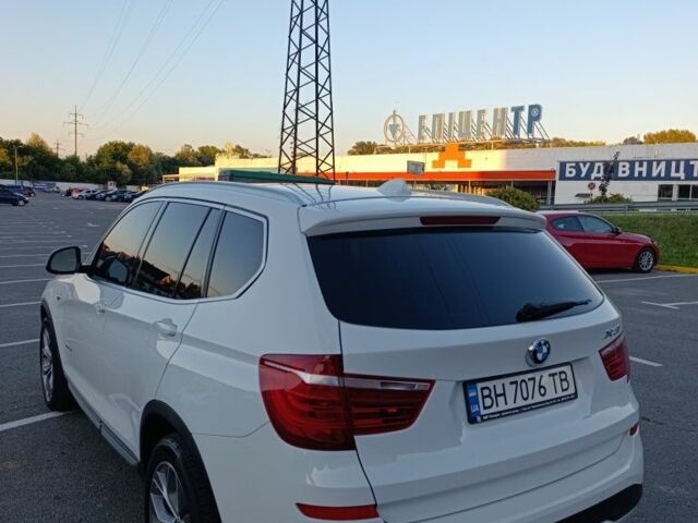 Білий БМВ Х3, об'ємом двигуна 2 л та пробігом 276 тис. км за 19200 $, фото 4 на Automoto.ua