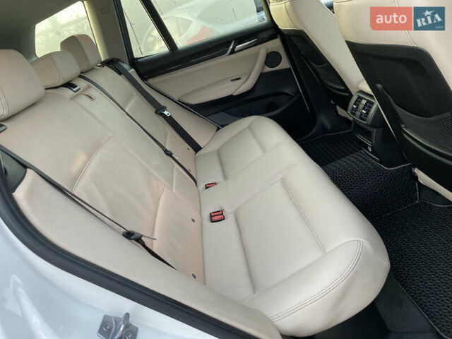 Белый БМВ Х3, объемом двигателя 3 л и пробегом 188 тыс. км за 15400 $, фото 85 на Automoto.ua