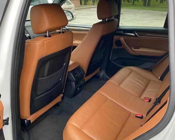 Білий БМВ Х3, об'ємом двигуна 2 л та пробігом 165 тис. км за 24800 $, фото 7 на Automoto.ua