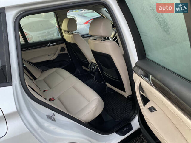 Белый БМВ Х3, объемом двигателя 3 л и пробегом 188 тыс. км за 15400 $, фото 84 на Automoto.ua