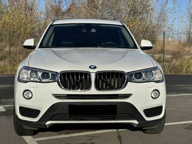 Белый БМВ Х3, объемом двигателя 2 л и пробегом 102 тыс. км за 18300 $, фото 1 на Automoto.ua