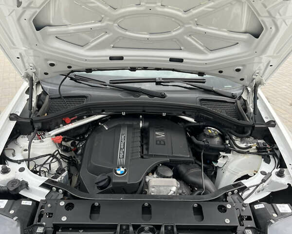 Белый БМВ Х3, объемом двигателя 3 л и пробегом 165 тыс. км за 21000 $, фото 13 на Automoto.ua