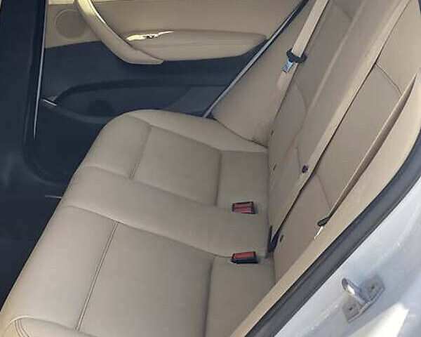 Білий БМВ Х3, об'ємом двигуна 2 л та пробігом 159 тис. км за 19200 $, фото 16 на Automoto.ua