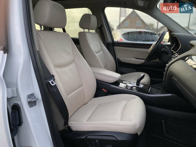 Белый БМВ Х3, объемом двигателя 3 л и пробегом 188 тыс. км за 15400 $, фото 78 на Automoto.ua