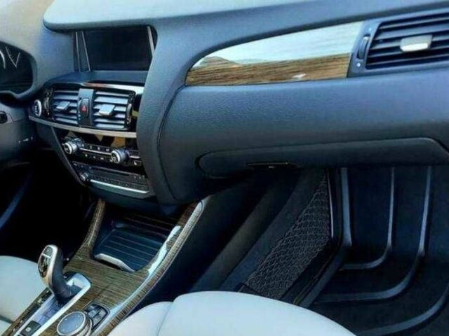 Белый БМВ Х3, объемом двигателя 3 л и пробегом 88 тыс. км за 12400 $, фото 14 на Automoto.ua