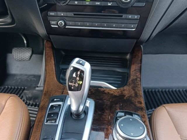 Білий БМВ Х3, об'ємом двигуна 2 л та пробігом 276 тис. км за 19200 $, фото 17 на Automoto.ua