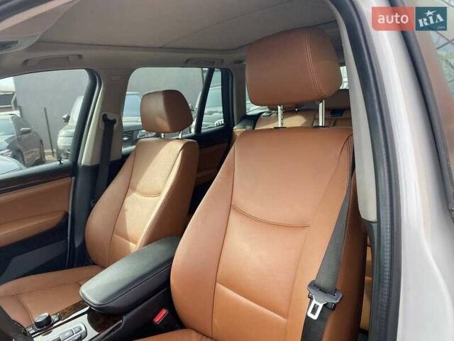 Білий БМВ Х3, об'ємом двигуна 2 л та пробігом 180 тис. км за 14900 $, фото 18 на Automoto.ua