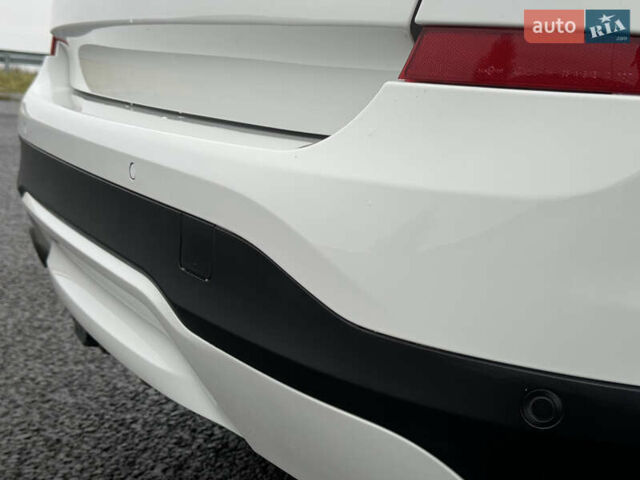 Белый БМВ Х3, объемом двигателя 2 л и пробегом 199 тыс. км за 14850 $, фото 17 на Automoto.ua