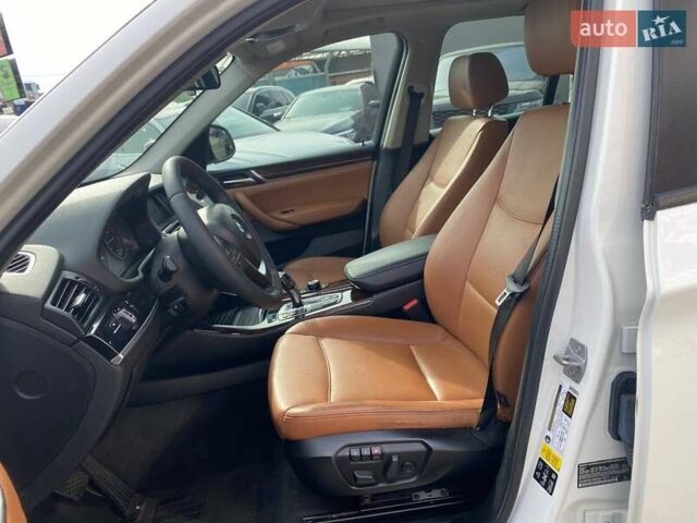 Білий БМВ Х3, об'ємом двигуна 2 л та пробігом 180 тис. км за 14900 $, фото 17 на Automoto.ua