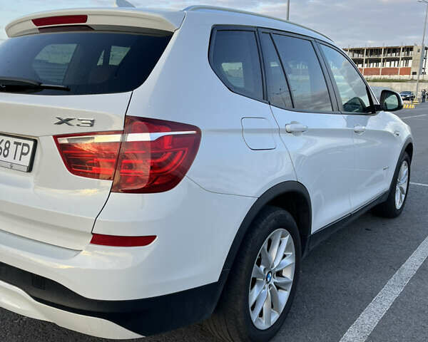 Білий БМВ Х3, об'ємом двигуна 2 л та пробігом 251 тис. км за 13700 $, фото 4 на Automoto.ua