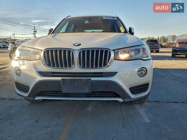 Белый БМВ Х3, объемом двигателя 2 л и пробегом 128 тыс. км за 2400 $, фото 3 на Automoto.ua