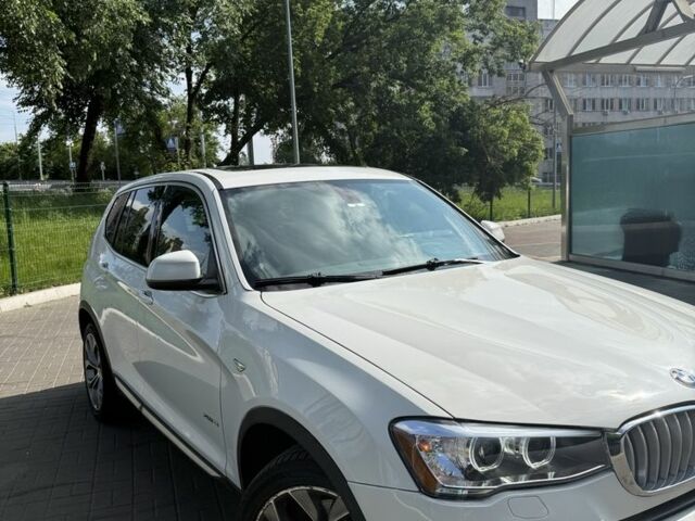 Білий БМВ Х3, об'ємом двигуна 2 л та пробігом 191 тис. км за 17500 $, фото 4 на Automoto.ua
