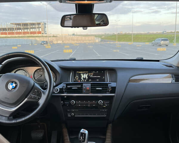 Білий БМВ Х3, об'ємом двигуна 2 л та пробігом 251 тис. км за 13700 $, фото 11 на Automoto.ua