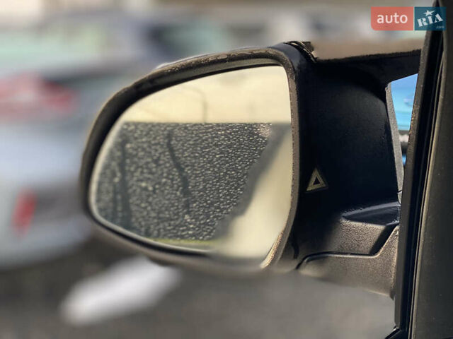 Белый БМВ Х3, объемом двигателя 3 л и пробегом 188 тыс. км за 15400 $, фото 92 на Automoto.ua