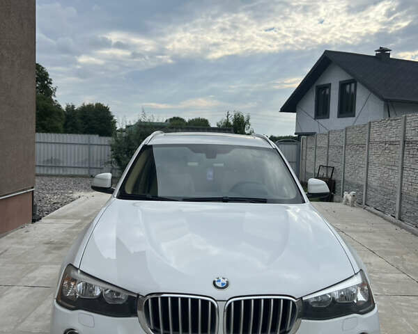 Белый БМВ Х3, объемом двигателя 2 л и пробегом 219 тыс. км за 15300 $, фото 1 на Automoto.ua
