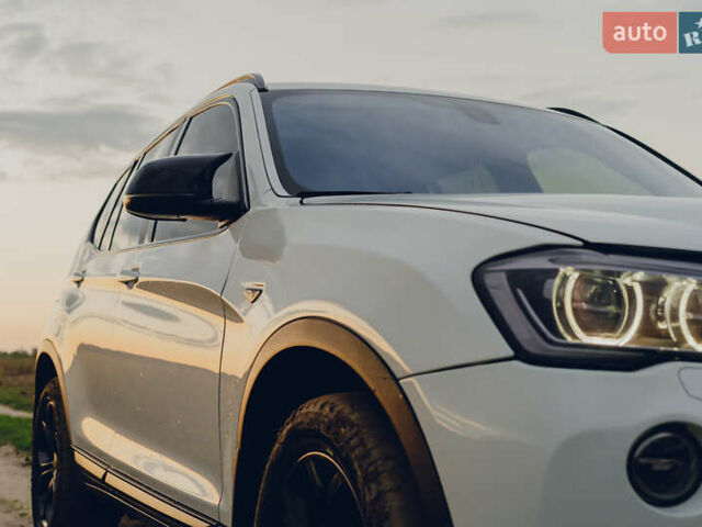 Белый БМВ Х3, объемом двигателя 2.99 л и пробегом 140 тыс. км за 25000 $, фото 17 на Automoto.ua