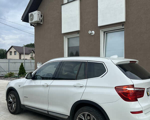 Белый БМВ Х3, объемом двигателя 2 л и пробегом 219 тыс. км за 15300 $, фото 5 на Automoto.ua
