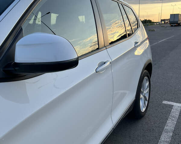 Білий БМВ Х3, об'ємом двигуна 2 л та пробігом 251 тис. км за 13700 $, фото 6 на Automoto.ua