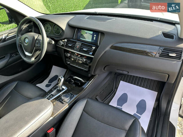 Білий БМВ Х3, об'ємом двигуна 2 л та пробігом 104 тис. км за 17500 $, фото 9 на Automoto.ua