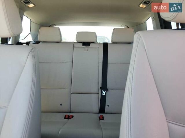 Белый БМВ Х3, объемом двигателя 2 л и пробегом 160 тыс. км за 3000 $, фото 9 на Automoto.ua