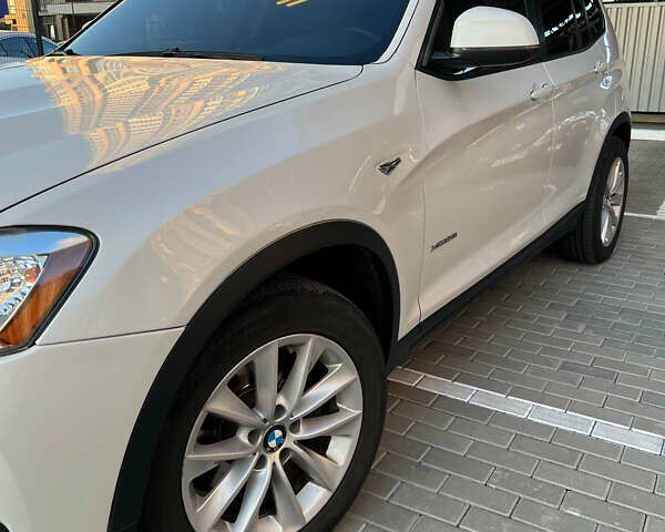Белый БМВ Х3, объемом двигателя 2 л и пробегом 169 тыс. км за 20000 $, фото 4 на Automoto.ua