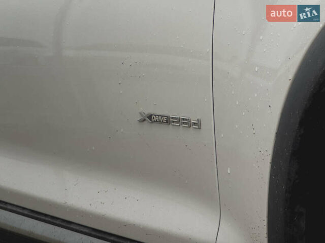 Белый БМВ Х3, объемом двигателя 2 л и пробегом 277 тыс. км за 18000 $, фото 3 на Automoto.ua