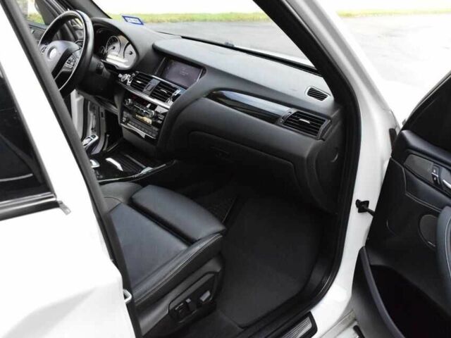 Белый БМВ Х3, объемом двигателя 3 л и пробегом 74 тыс. км за 5900 $, фото 15 на Automoto.ua
