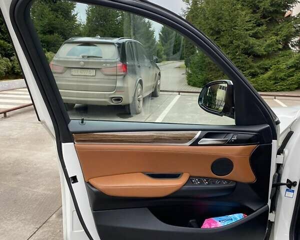 Білий БМВ Х3, об'ємом двигуна 2 л та пробігом 165 тис. км за 24800 $, фото 14 на Automoto.ua