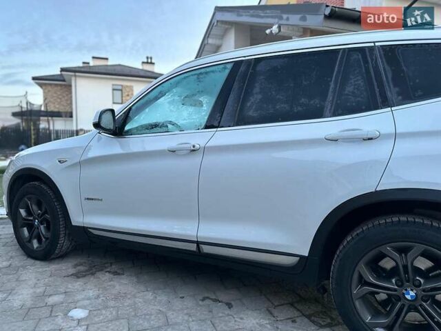 Белый БМВ Х3, объемом двигателя 2 л и пробегом 214 тыс. км за 19599 $, фото 1 на Automoto.ua
