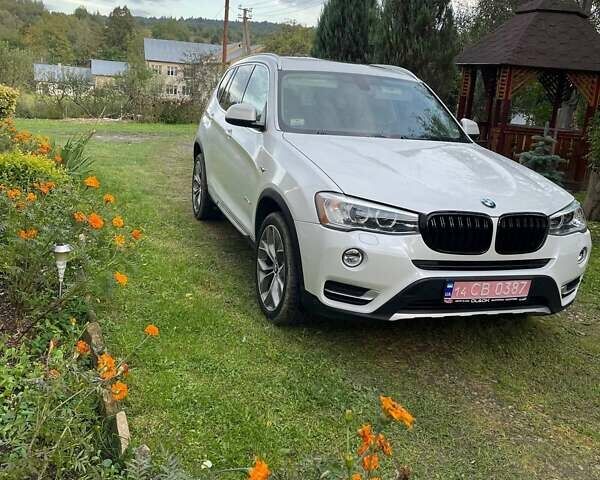 Белый БМВ Х3, объемом двигателя 2 л и пробегом 118 тыс. км за 16400 $, фото 5 на Automoto.ua
