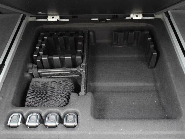 Белый БМВ Х3, объемом двигателя 3 л и пробегом 74 тыс. км за 5900 $, фото 6 на Automoto.ua