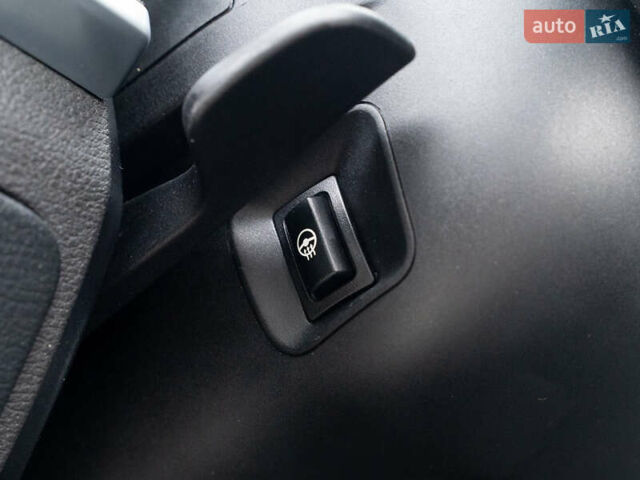 Белый БМВ Х3, объемом двигателя 2 л и пробегом 123 тыс. км за 23300 $, фото 36 на Automoto.ua